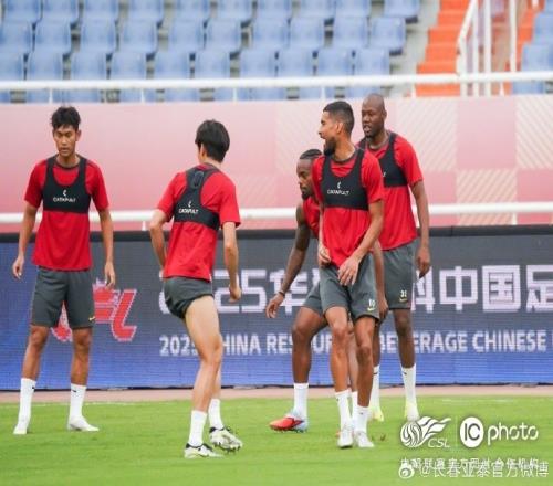 半场中国女足U20暂20柬埔寨女足U20卢家玉头球双响