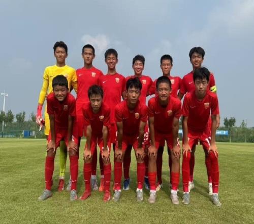 第四届中国青少年足球联赛U15组总决赛海港U15队21晋级全国16强