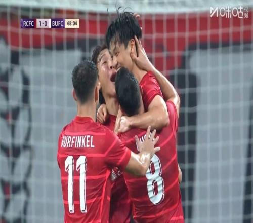 蓉城亚冠首球！杨明洋力压对手头球破门，罗慕洛角球助攻
