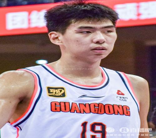 媒体人：要往十几年前倒想看到一条CBA的交易转会流言是很难得的