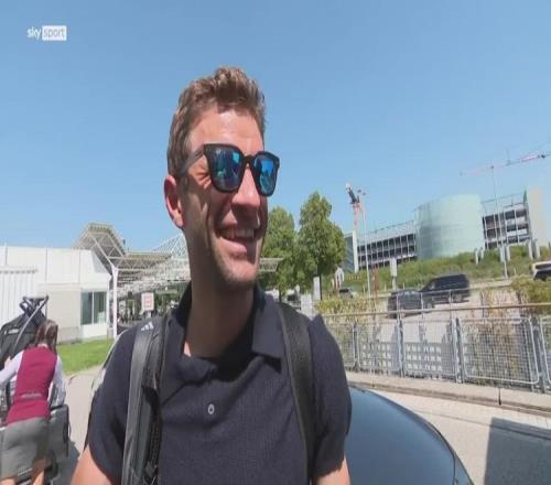 启程前往温哥华！穆勒：有点紧张，这是我生涯第一次加入新球队