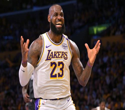 NBA官方预热：詹姆斯将迎来第23季成为史上征战赛季最多的球员
