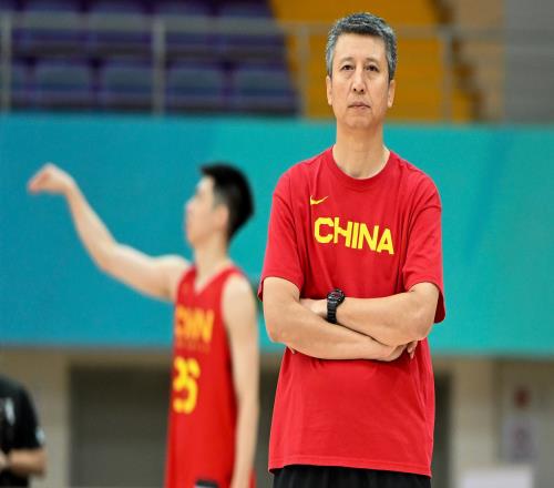 媒体人：中国男篮上半场执行了正确的防守策略感觉韩国还有后招