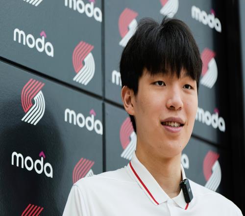 小杨让开拓者多卖5亿打上球再吹苏群：经济话题不是球员水平