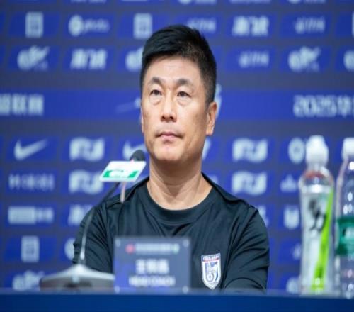 李国旭：每场中超比赛都不容易，一支球队主客场成绩不能反差太大