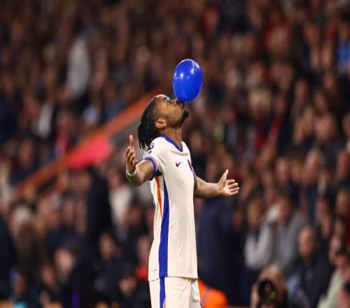 talkSPORT：拜仁开始谈恩昆库低于4000万镑的转会费或能达成交易