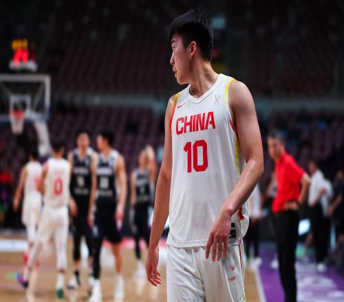 媒体人：对比CBA球星王俊杰的球商和比赛气质完全在另一个层面