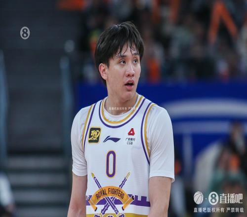 直播吧：北控给后卫林彦廷提供3年B类续约合同但他今年不想回CBA