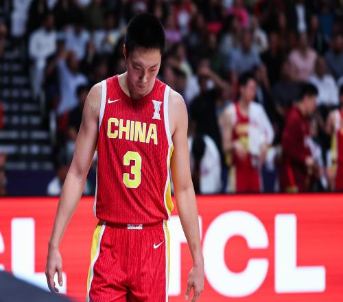 媒体人：我们只是差了一点点运气中国男篮全队有遗憾但没有抱怨