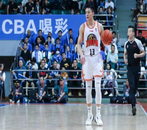 媒体人：吉林做出一系列务实调整放走姜宇星是其中的关键一环
