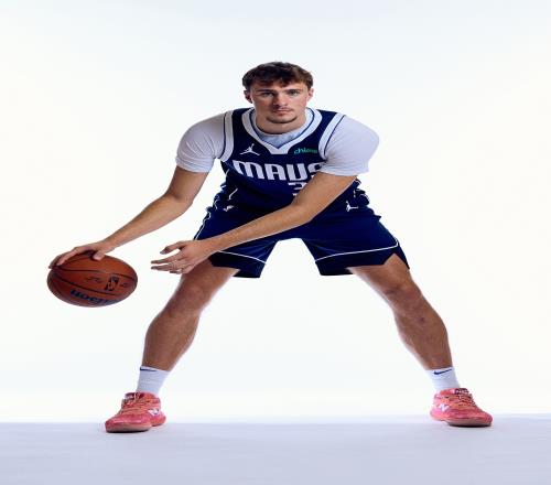 格里芬：弗拉格是近年来进入NBA的最全面球员他能传球投篮和防守