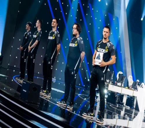 都怪G2！小蜜蜂无缘反超俱乐部冠军争夺战仅剩Falcons、TL、VP