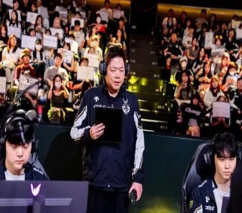 KIM监督：想放OP英雄进行应对Chovy无论何时都会表现出色
