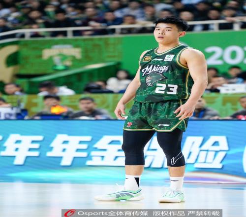 媒体人：澳媒反馈暂无林葳试训NBL球队的消息他登陆的可能性很小