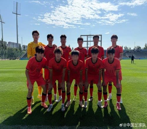 中日韩青少年运动会足球比赛，中国U18以7比0战胜包头U18队