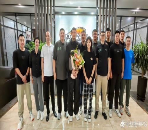 赵继伟：准备开启新阶段祝我自己生日快乐感谢大家