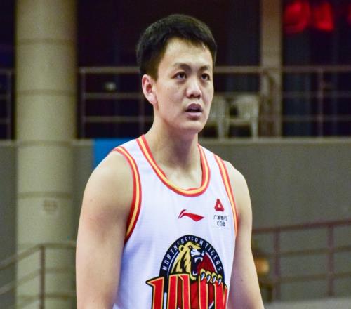 CBA官网更新自由球员名单：新增姜宇星&王化东&刘志恒