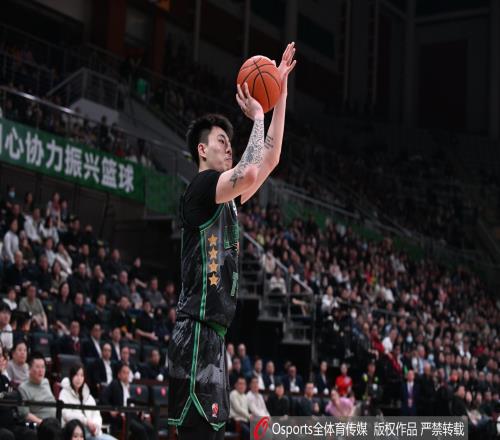 媒体人：会有34名球员去辽宁试训最终预计2人以转会方式加盟