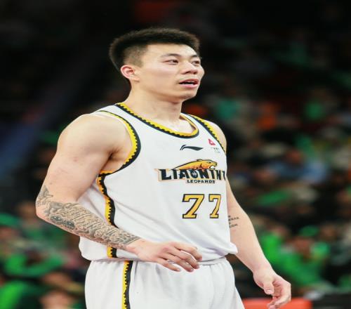 媒体人：因为CBA的合同制度完善了球员转会之事就显得越来越职业