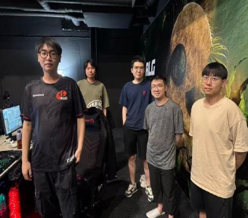 YB官宣出征TI14名单：flyflyemobeyondBobokaOli，zealsdn赛训