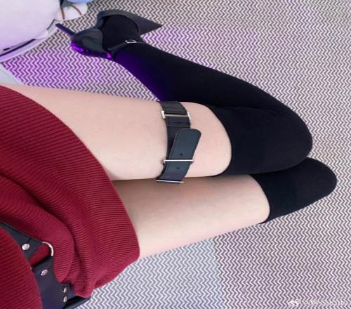 大中午的搞这个解说Kitty分享艾达王COS照：乖