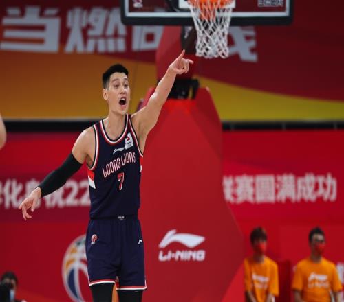苏群：篮协应该沟通过归化林书豪东亚血统后卫在NBA这表现是奇迹