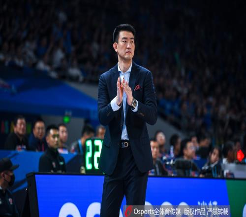广厦总经理谈主帅王博：他是我们自己的队员对他的信心没动摇过