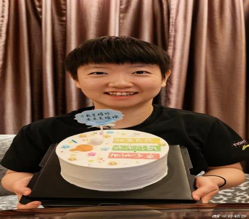 十年啦！孙颖莎社媒晒照庆祝自己进入国家队十周年