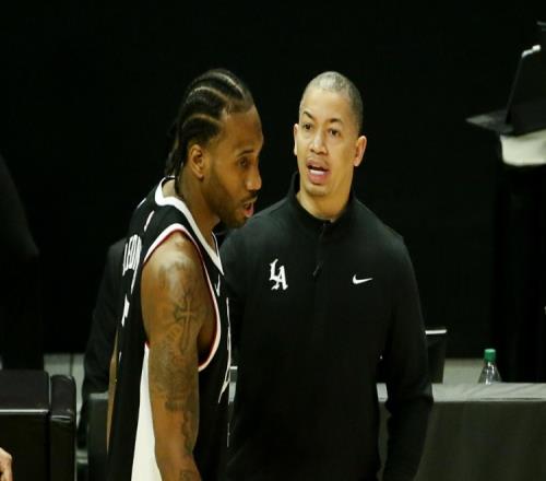 卢：新赛季至少要进西决我们足够有天赋只是要保持健康