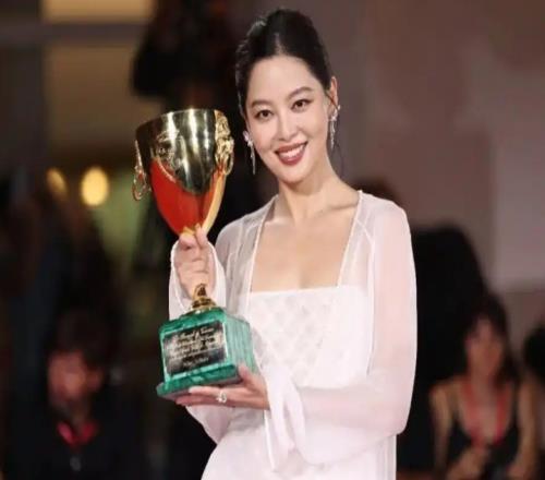 华人第三位威尼斯影后！辛芷蕾获威尼斯国际电影节“影后”