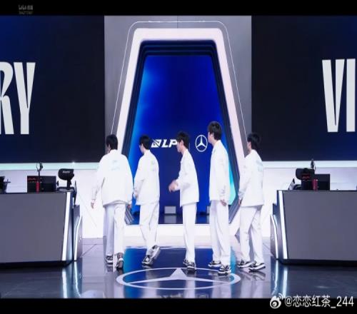 圈内人：BLG让二追三对于京东来说痛失好局整场中单的gap比较大