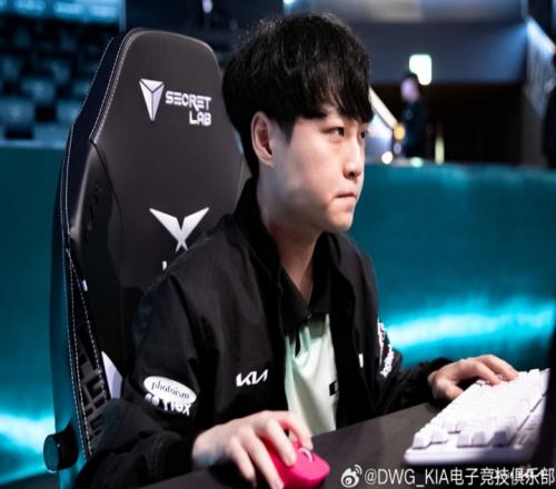 两把胜局零阵亡证明自己但关键时刻怯懦后撤！SMK五局战绩合计21921