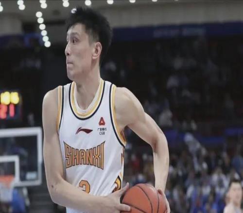 辗转多支球队！北京首钢弃将终于证明自己，场均10.5分