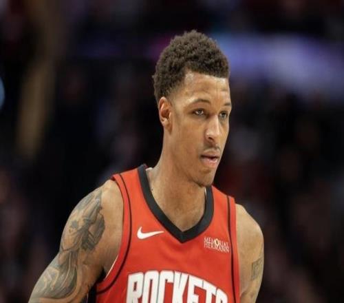 连续命中三分杀死比赛，小贾巴里史密斯：感谢队友一直信任我