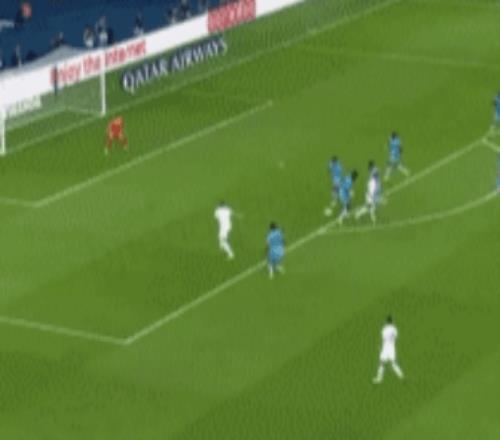 天秀内马尔连过4人+脚后跟妙传姆巴佩错失单刀