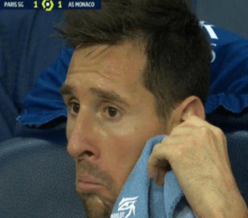 啊这梅西世界波遭门柱拒绝姆巴佩补射空门又中柱