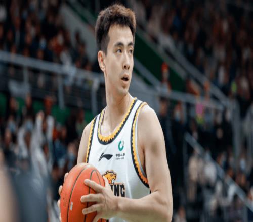 首秀推迟！杨鸣：赵继伟今天战青岛肯定打不了具体看队医评估