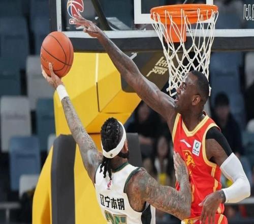 几乎逢强必败，本赛季至今仅7胜7负，辽宁男篮只是缺少赵继伟