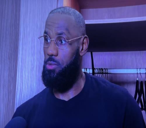 怎么看待詹黑詹姆斯：这些人不重要！我只在乎团队和球迷！