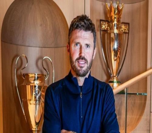 天空：卡里克早上751抵达卡灵顿，卡塞米罗和马奎尔最早到