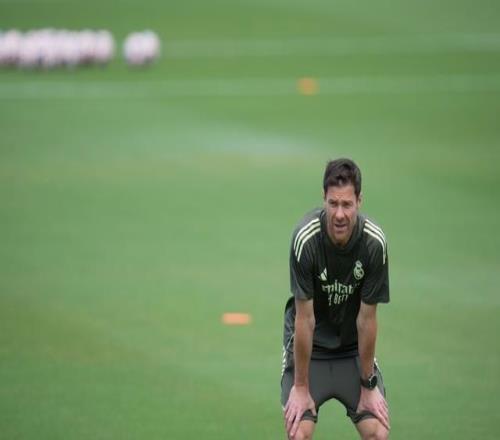 皇马官宣哈维阿隆索下课，少帅摆不平豪门更衣室