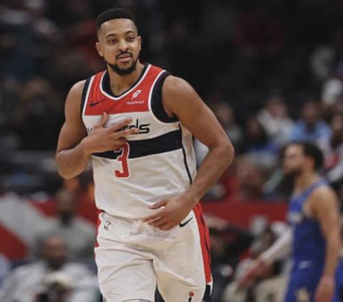 你是个好球员，我们就拿你交易吧