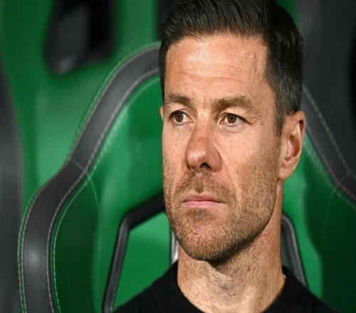 西班牙超级杯决赛输球后下课，阿隆索7个半月皇马主帅生涯终结