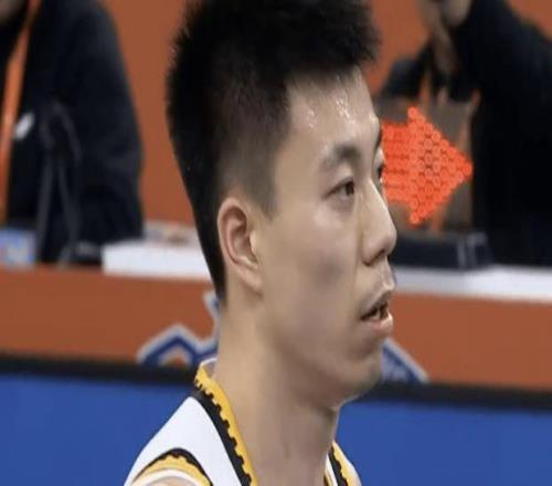 张镇麟22分上海40分大胜广东，上海目标冠军广东已经含糊