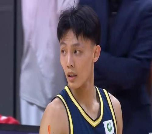 广东为何40分惨败媒体人给出答案，说得太实在了，杜锋还能咋地