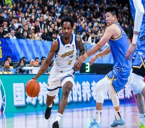 CBA排名大乱！广厦稳居第1，广东惨遭40分大败，山东逆袭反超北京