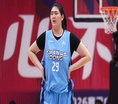 最佳一战！张子宇9分钟6中6高效15+5率山东女篮双杀湖北