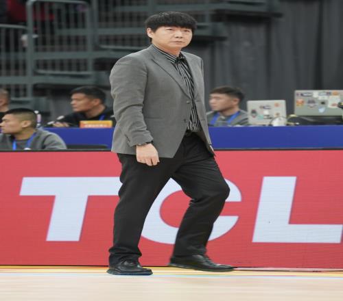 家人同心风浪静！从三连败到八连胜，高速男篮何以华丽转身