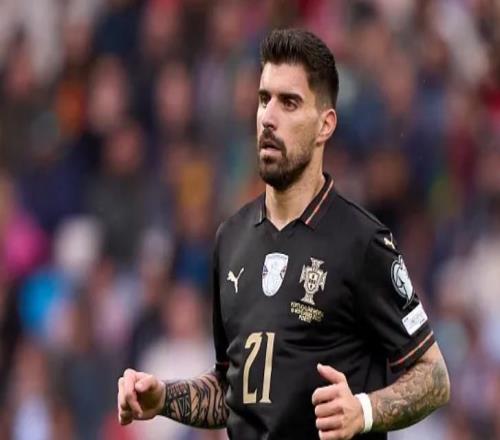 帕克：我一直是鲁本内维斯的球迷，他肯定能稳定曼联的中场