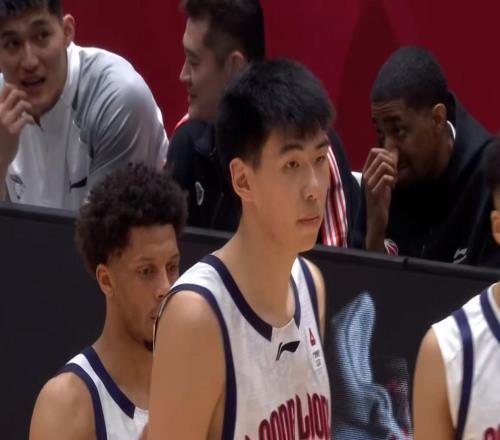 断档式领先！徐昕封盖碾压全联盟，将躺进中国男篮国家队